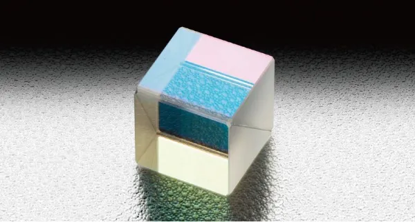 OptoSigma Polarizing Cube Beamsplitter